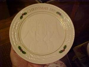 BELLEEK CHRISTMAS PLATE, 1995 THREE WISE MEN  