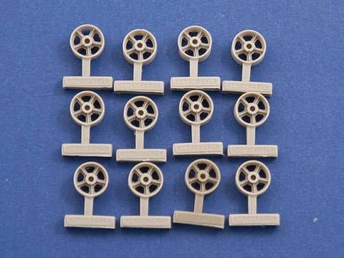 35 ARMORSCALE R35 048 BURNT OUT WHEELS SHERMAN EARLY  