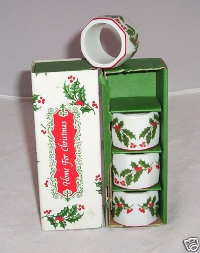 HOME FOR CHRISTMAS HOLLY NAPKIN RINGS 4 NEW JAPAN ALL THE TRIMMINGS 